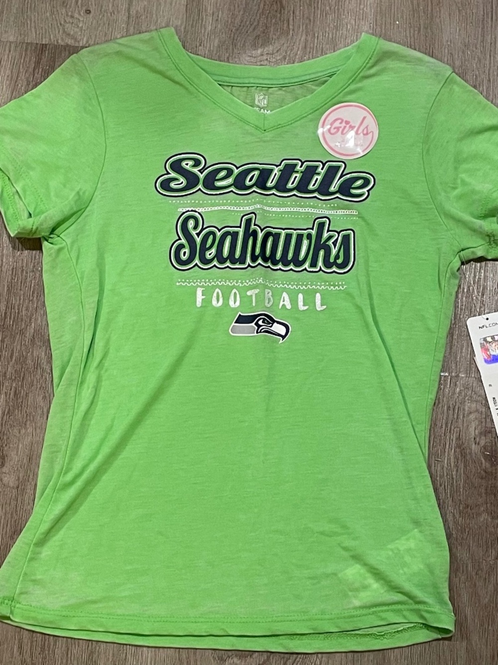 Girls Seattle Seahawks Shirt Size Large NWT